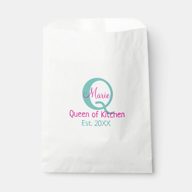 Queen of kitchen monogram green pink simple minima favour bag (Front)