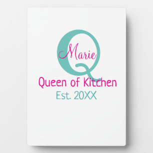 Queen of kitchen monogram green pink simple minima plaque