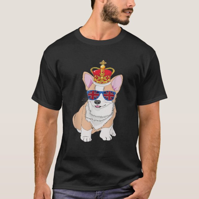 Queens Platinum Jubilee 70 Years Souvenir British  T-Shirt (Front)