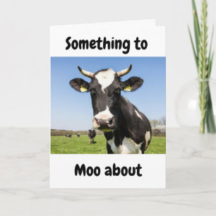 QUELQUE CHOSE À *MOO À PROPOS* CARTE COUSIN