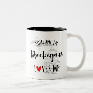 Quelqu'Un Au Michigan M'Aime Carte Coffee Mug