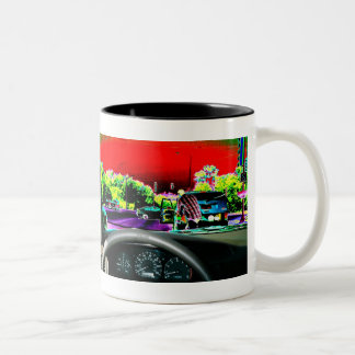 Qu'est dans votre tasse ? - vue de voiture