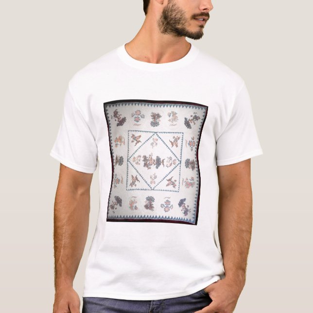 Quilt in 'Broderie Perse', c.1800 (applied, printe T-Shirt (Front)