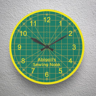 Quilter's Green Cutting Mat Round Clock