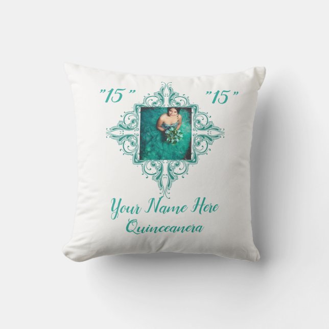 Quinceanera Coussin (Recto)