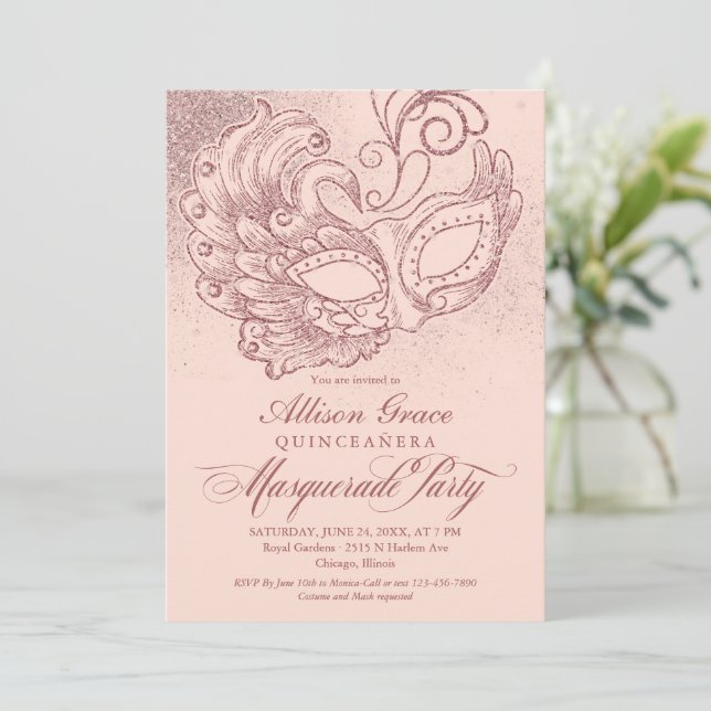Quinceanera Masquerade Invitation Rose Or (Debout devant)