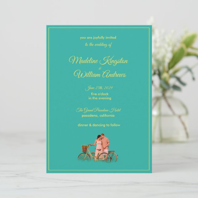 Quirky Kitschy Retro Photo Wedding Invitation (Debout devant)