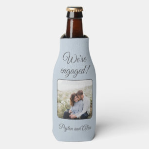 Rafraichisseur De Bouteilles Fête de fiançailles bleu doux Photo Nous sommes fi
