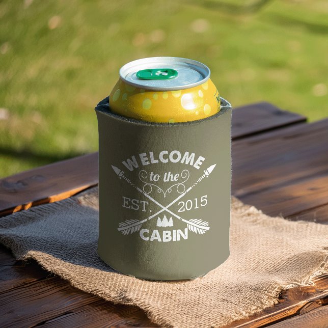 Rafraîchisseur Pour Canette Bienvenue au Cabine | Flèches rustiques Olive & Wh (Créateur téléchargé)