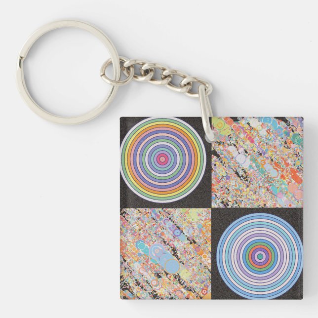 Rainbow concentric circle design keychain (Front)