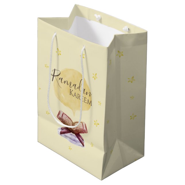 Ramadan Kareem theme gift bag for celebration (Front Angled)