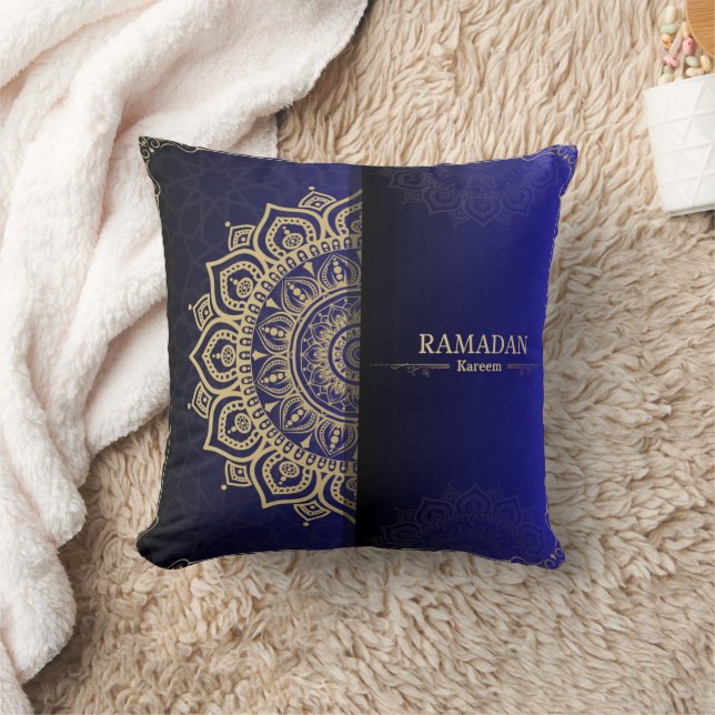 ramadan kareem  throw pillow (Blanket)