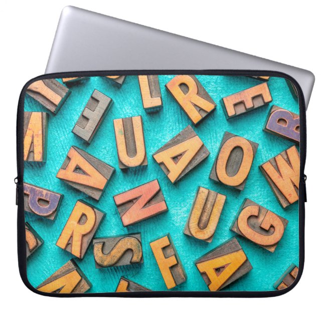 random letters overhead background - vintage lette laptop sleeve (Front)