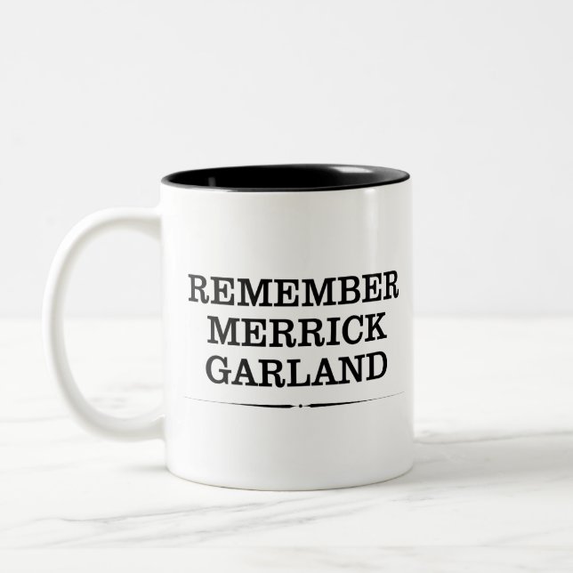 Rappelez-vous la tasse de café de guirlande de (Gauche)