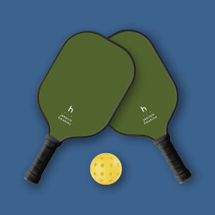 Raquette De Pickleball Élégant simple Monogramme Olive Green Personnel