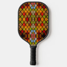 Fenêtre en verre coloré motif diamant 