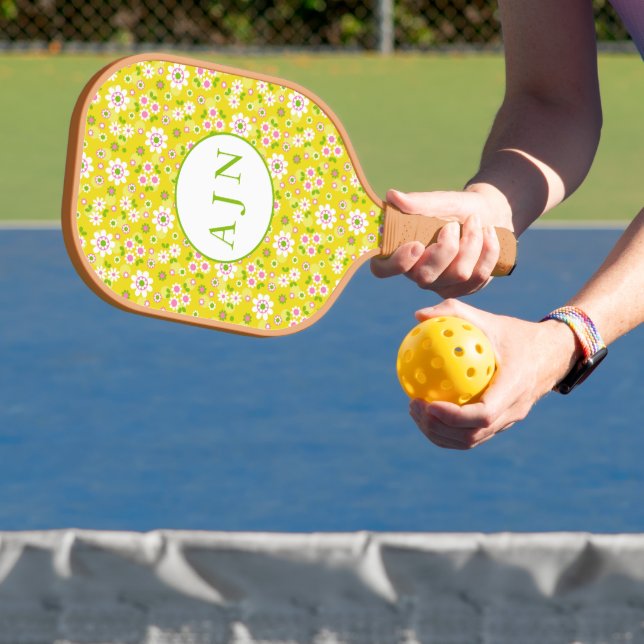 Raquette De Pickleball Fleurs Mood rétro Monogramme jaune et blanc (Insitu)