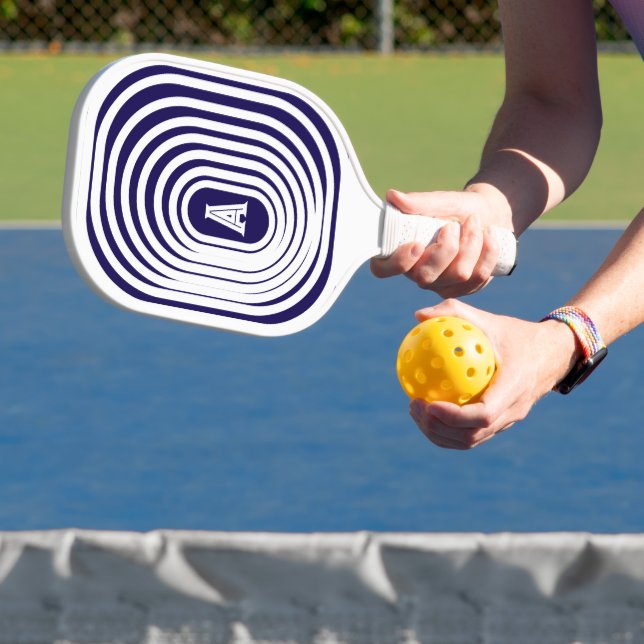 Raquette De Pickleball Illusion optique bleu et blanc monogramme (Insitu)