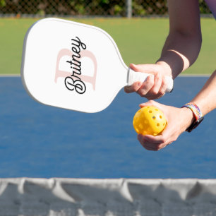 Raquette De Pickleball Monogramme et nom personnalisé moderne Pastel Pink
