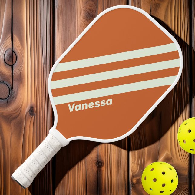 Raquette De Pickleball Trois bandes rétro orange avec nom (Créateur téléchargé)