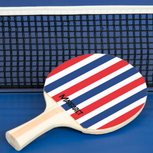 Raquette de ping pong avec monogramme bleu et roug
