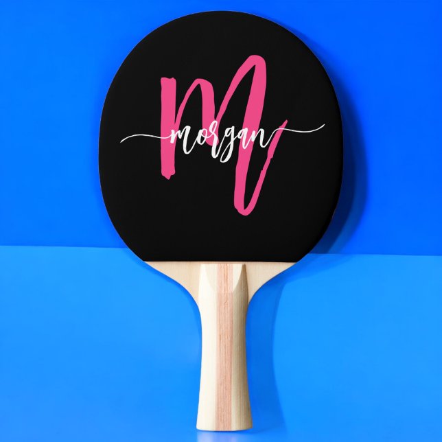 Raquette De Ping Pong Chaud rose noir moderne Script Girl Monogramme Nom (Créateur téléchargé)