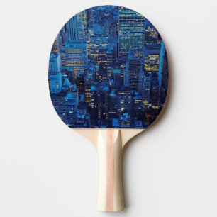 Raquette De Ping Pong Horizon de NYC, vue courbe au crépuscule