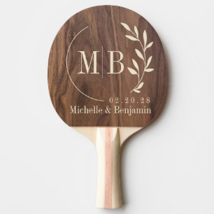 Raquette De Ping Pong Monogramme de mariage en feuille de bois de noyer