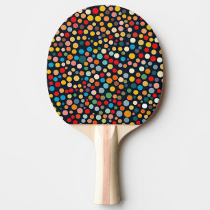 Raquette De Ping Pong Pois colorés sur Arrière - plan foncé