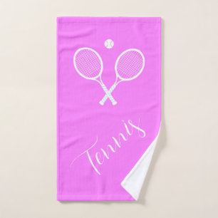 Raquettes de tennis et boule rose