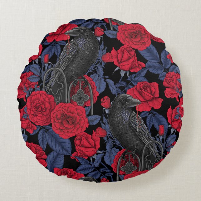 Ravens and roses with dark blue leaves round pillow (Front)