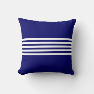 Rayures bleues et blanches sur un coussin décorati