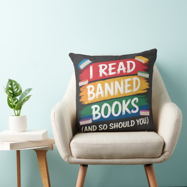read banned books librarian week throw pillow (Chair)
