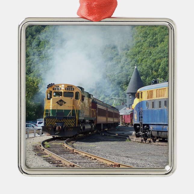 Reading Lines ALCO C-630 #5308 metal ornament (Front)