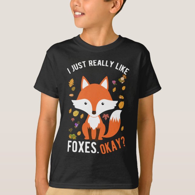 Really Love Foxes Cute Fox T-Shirt (Front)
