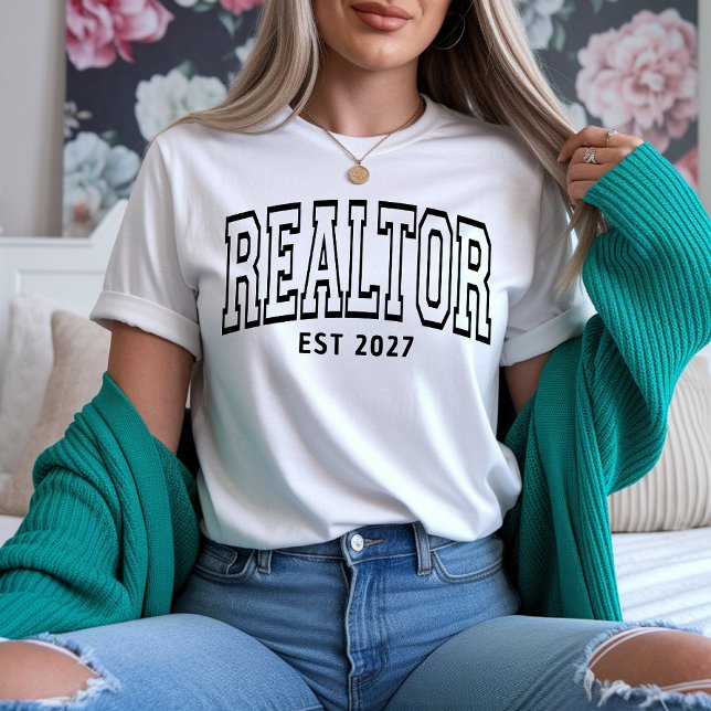 Realtor Shirt, Custom Real Estate Agent Sweatshirt T-Shirt (realtor shirt, real estate agent gift, broker sweatshirt, custom realtor gift, realtor sweatshirt,)