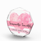 Récompense acrylique de survivant rose de coeur,