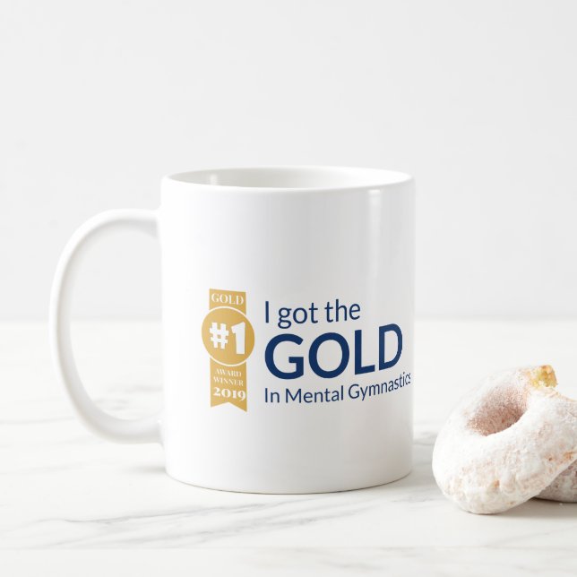 Récompense d'or dans la tasse drôle de gymnastique (Avec donut)