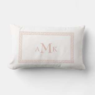 Rectangle Clé grecque rose pâle Monogramme Coussin Lumbar