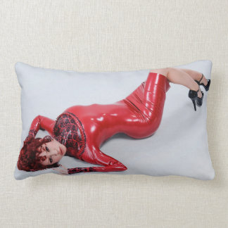 Rectangle COUSSIN - ROBE ROUGE de LATEX - Bianca Beauchamp