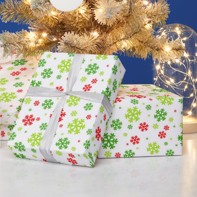Red and Green Christmas Snowflake Pattern Wrapping Paper (Holidays)