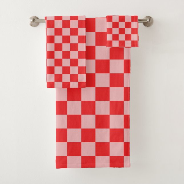 red and pink chequered bath towel set (Insitu)