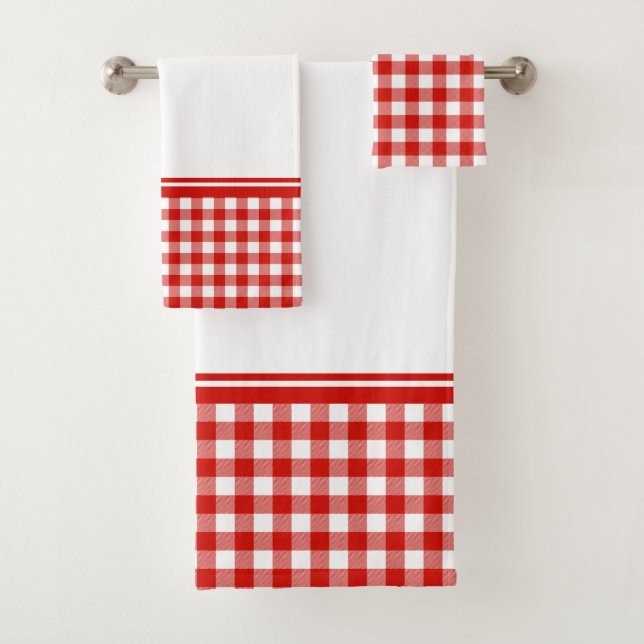 Red and White Buffalo Plaid Bath Towel Set (Insitu)