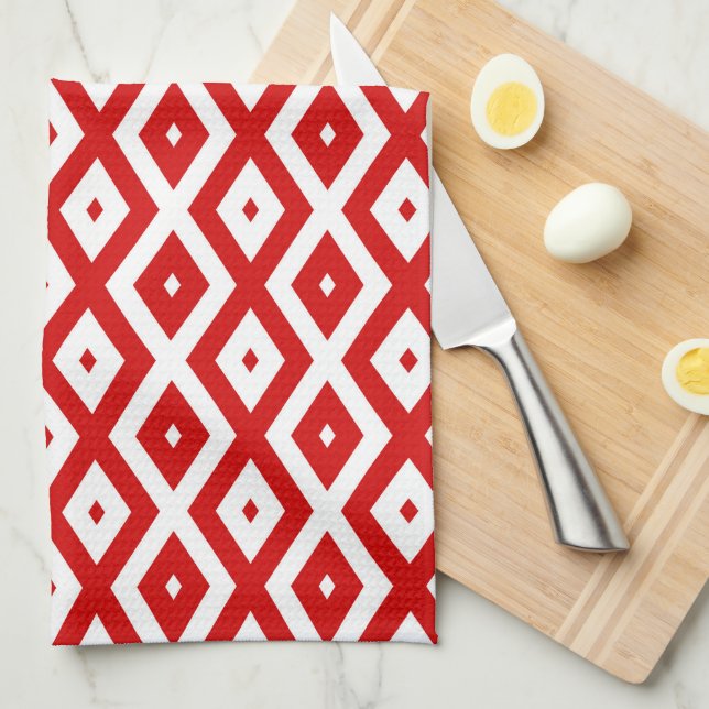 Red and white diamond pattern kitchen towel (Quarter Fold)
