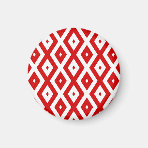 Red and white diamond pattern magnet