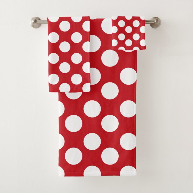 Red and White Polka Dot Bath Towel Set (Insitu)