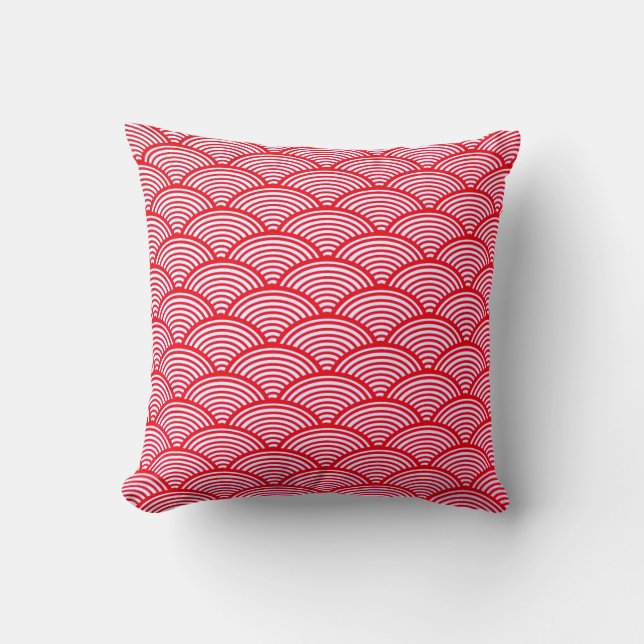 Red and White Scallop Pattern Throw Pillow (Front)