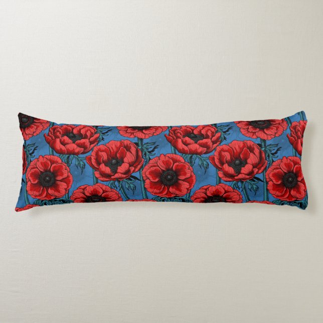 Red anemone garden body pillow (Front)