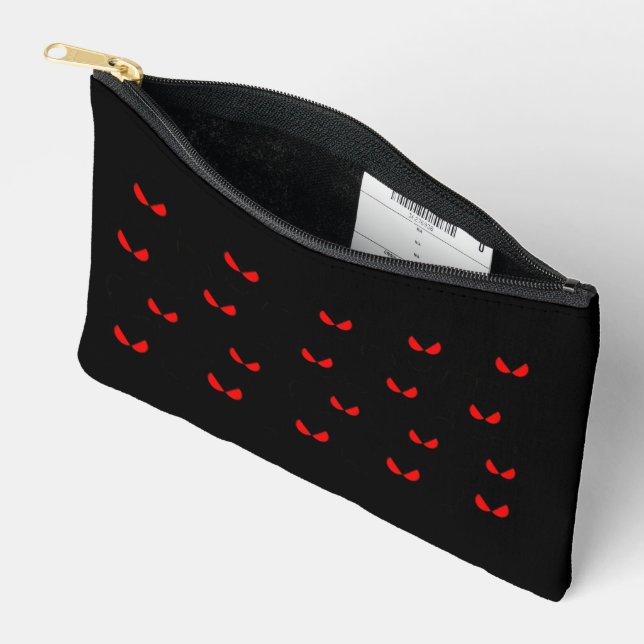 Red angry eyes in the dark accessory pouch (Open)