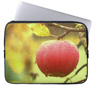 "Red Apple" Cute Photo. Buy Now Laptop Sleeve